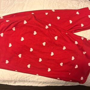 Tall and curvy lularoe valentines leggings.